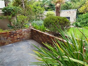 2 Bed Apartment in Rondebosch