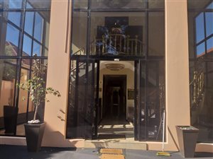 655 m² Commercial space in Glenwood