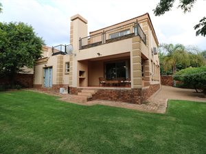 4 Bed Townhouse in Kyalami Hills