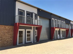 150 m² Industrial space in Chloorkop