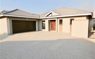 3 Bedroom Cluster in Brentwood