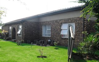 Farm in Withok Estates