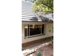1 Bed Garden Cottage in Constantia Park