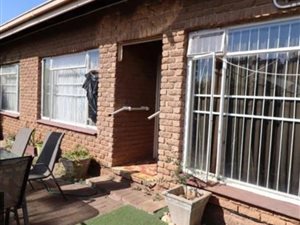 3 Bed Townhouse in Pellissier