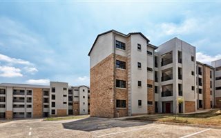 2 Bedroom Apartment in Cosmo City