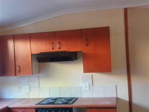 2 Bed Garden Cottage in Bedford Gardens