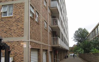 2 Bedroom Flat in Pretoria North