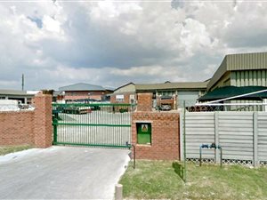 251 m² Industrial space in Sebenza