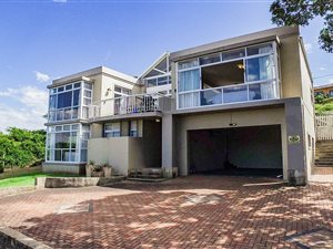 5 Bedroom House in Kenton-on-Sea