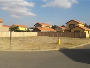 400 m² Land available in Waterkloof