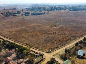 9 ha Land available in Diepsloot