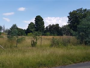 8845 m² Land available in Chancliff
