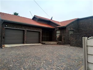 4 Bed House in Birch Acres