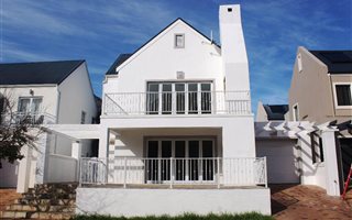 3 Bedroom House in Capolavoro Estate