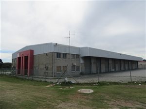 1800 m² Industrial space in Walmer