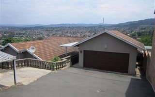 4 Bedroom House in Raisethorpe