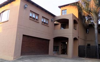 4 Bedroom House in Melodie
