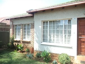 2 Bedroom Townhouse in Montana Park