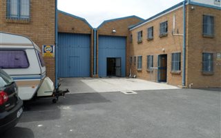370 m² Commercial space in Montague Gardens