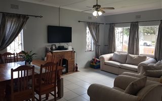 3 Bedroom House in Chrismar