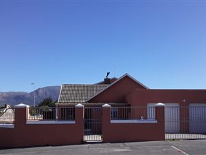 4 Bed House in Retreat
