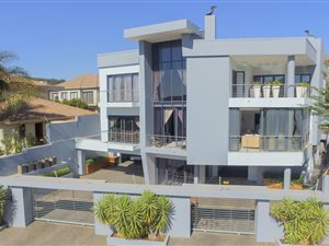 3 Bed House in Waterkloof Ridge
