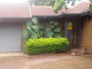 3 Bed House in Flora Park