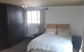 1 Bedroom Garden Cottage in Waverley