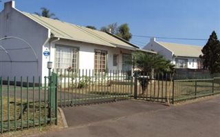 3 Bedroom Simplex in Cleland