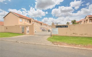 2 Bedroom Townhouse in Brackendowns