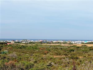 880 m² Land available in Bettys Bay
