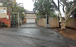 3 Bedroom Apartment in Carrington Heights