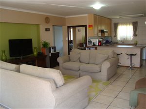 2 Bed Apartment in Ferndale