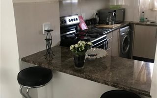 2 Bedroom Apartment in Kensington B