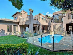 5 Bed House in Fourways Gardens