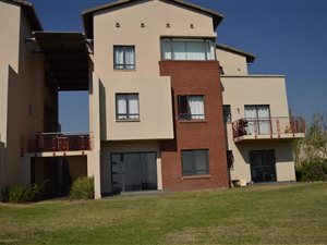 1 Bed Apartment in Jackal Creek Golf Estate
