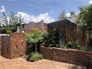 3 Bed Duet in Erasmuskloof