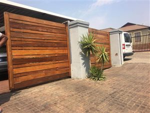 3 Bed House in Olievenhoutbosch