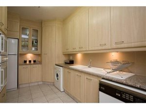 3 Bed Apartment in Melrose Estate