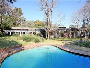 3 Bed House in Morningside Manor