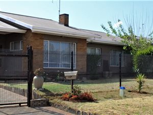 3 Bed House in Quellerie Park