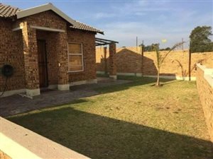 3 Bed Townhouse in Honey Park