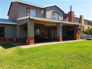 3 Bedroom House in Raslouw Glen