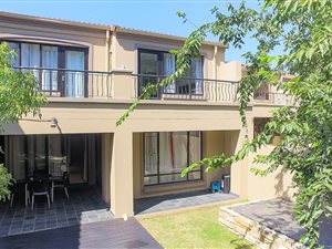 3 Bed Cluster in Fourways Gardens