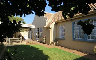 3 Bedroom Townhouse in Wierda Glen