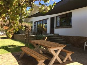 3 Bed House in Somerset West Central