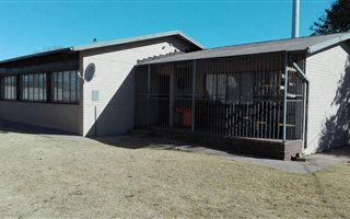 3 Bedroom House in Vanderbijlpark CW4