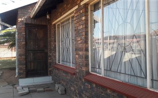 3 Bedroom House in Kwaguqa