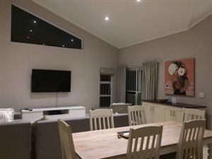 2 Bed House in Claremont