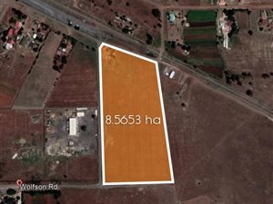 8.5 ha Land available in Vosloorus